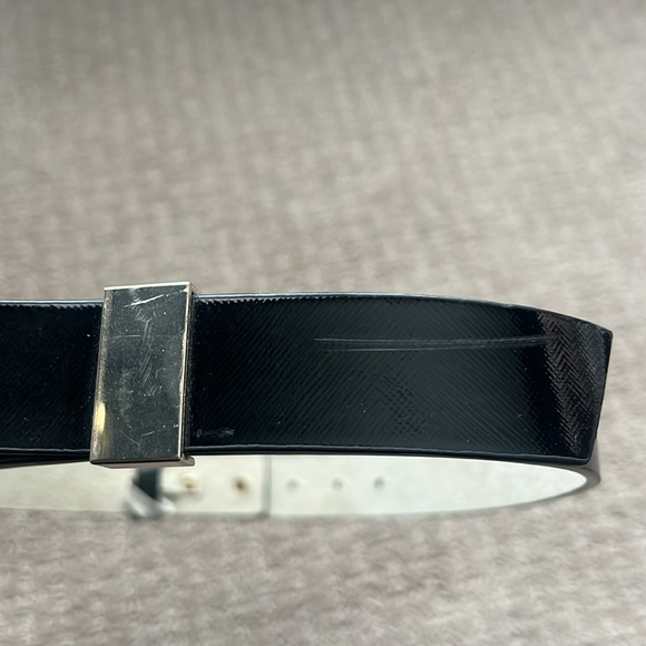 WHBM Patent bow loop belt - Picture 4 of 5